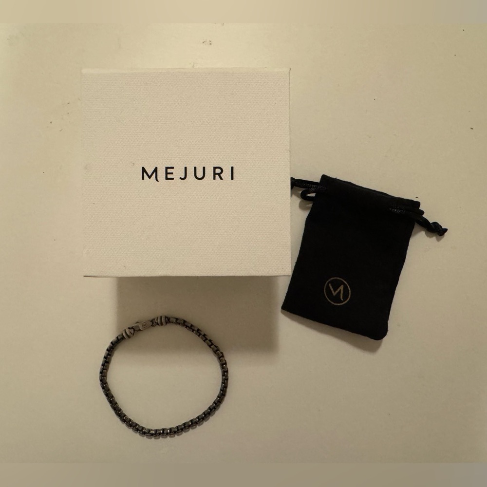 Mejuri Men’s Silver Bracelet XL, 7.5 inches - Picture 4 of 7